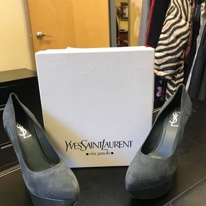 Ives Saint Laurent Size 39 Suede Pumps